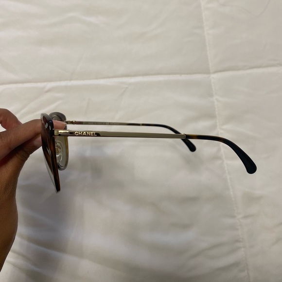 Chanel Tortoise Shell Sunglasses - Picture 2 of 4